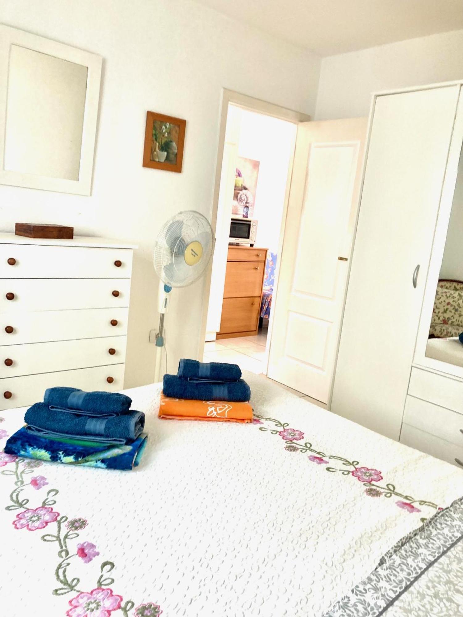 Apartamento En Primera Linea De Playa, Centrico, Tranquilo Плая-де-лас-Америкас Экстерьер фото